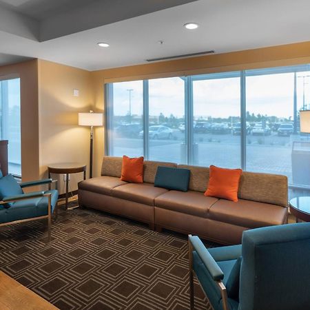 Towneplace Suites By Marriott Milwaukee Oak Creek Exteriör bild