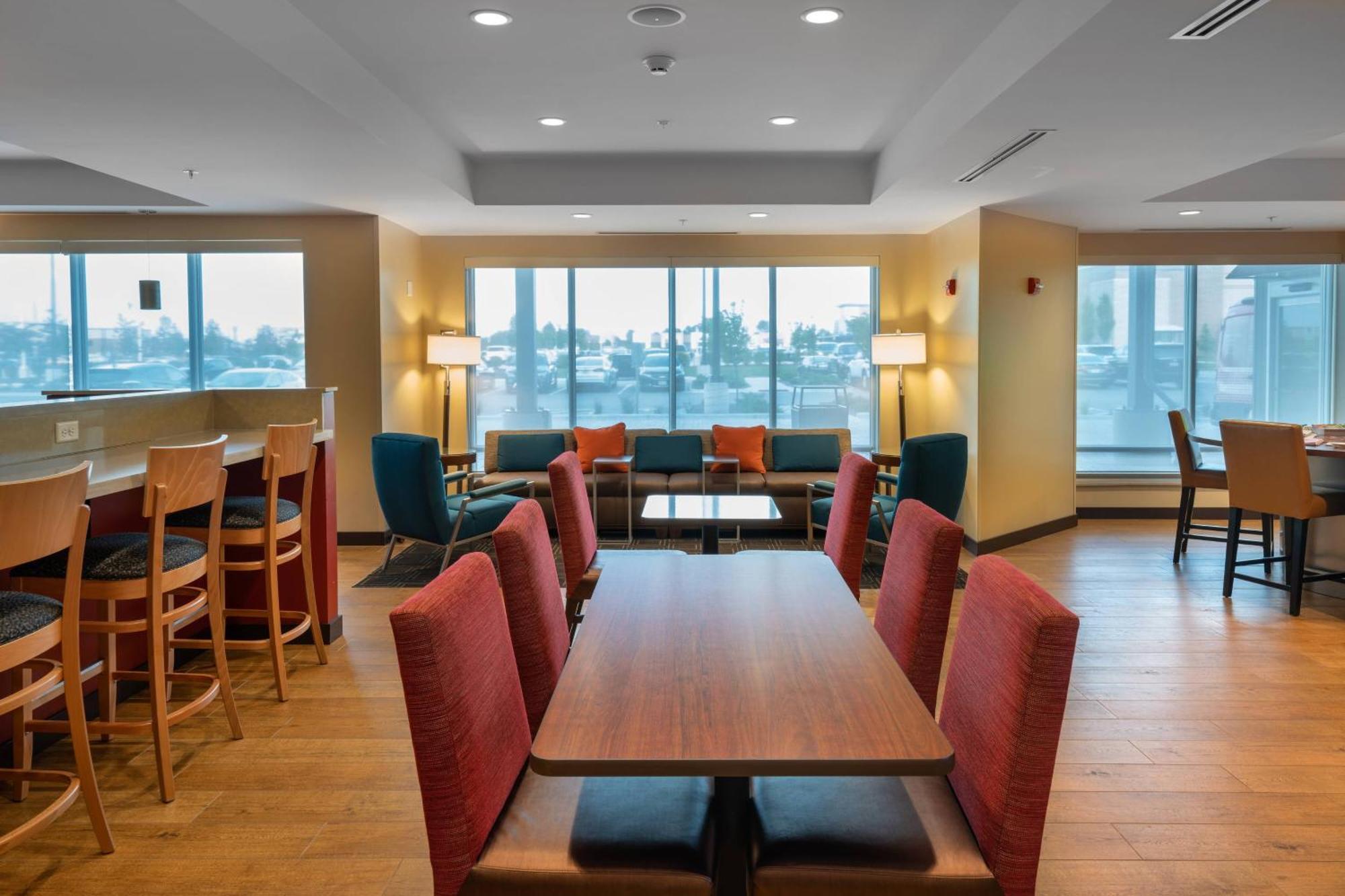 Towneplace Suites By Marriott Milwaukee Oak Creek Exteriör bild