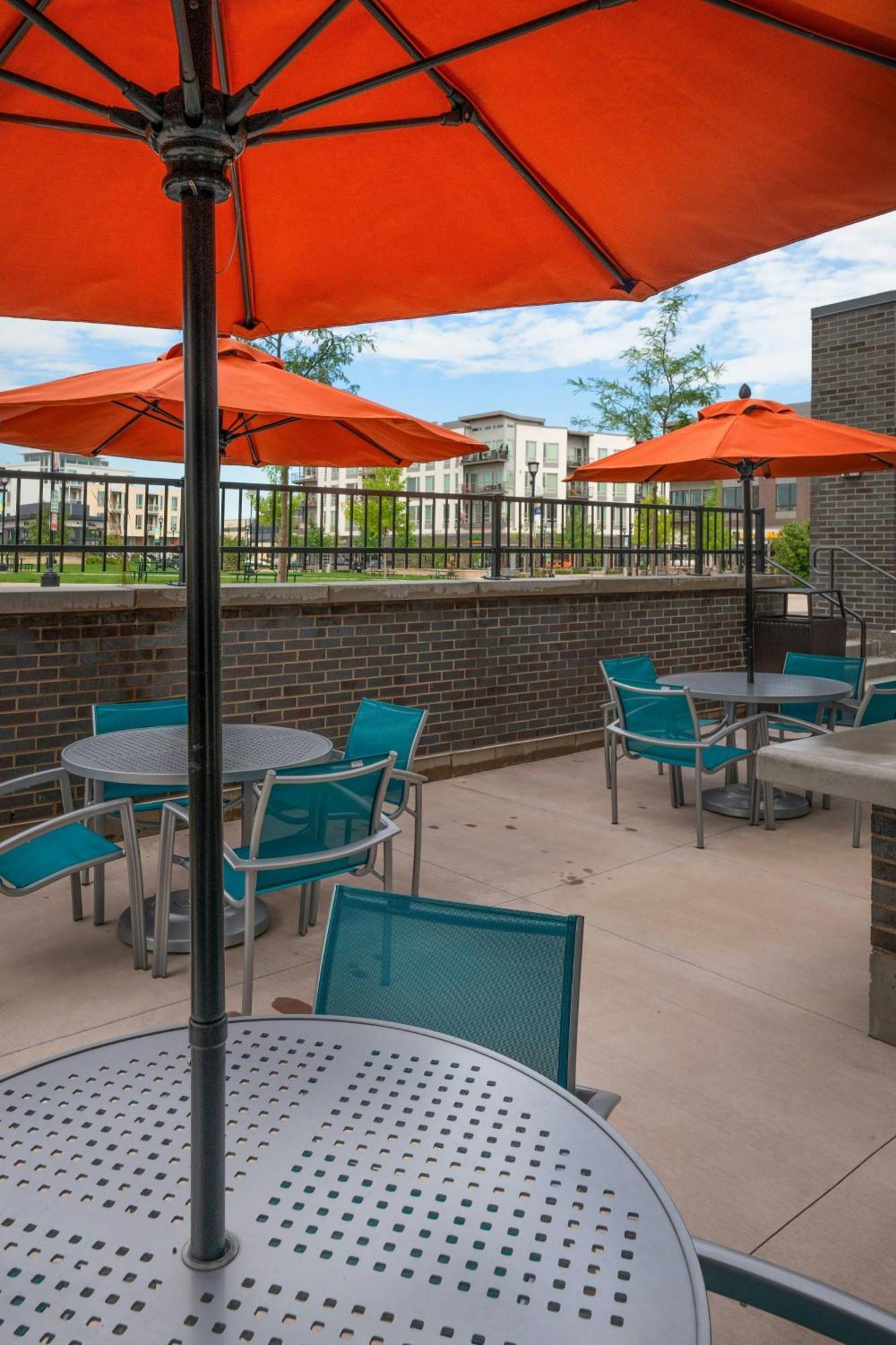 Towneplace Suites By Marriott Milwaukee Oak Creek Exteriör bild