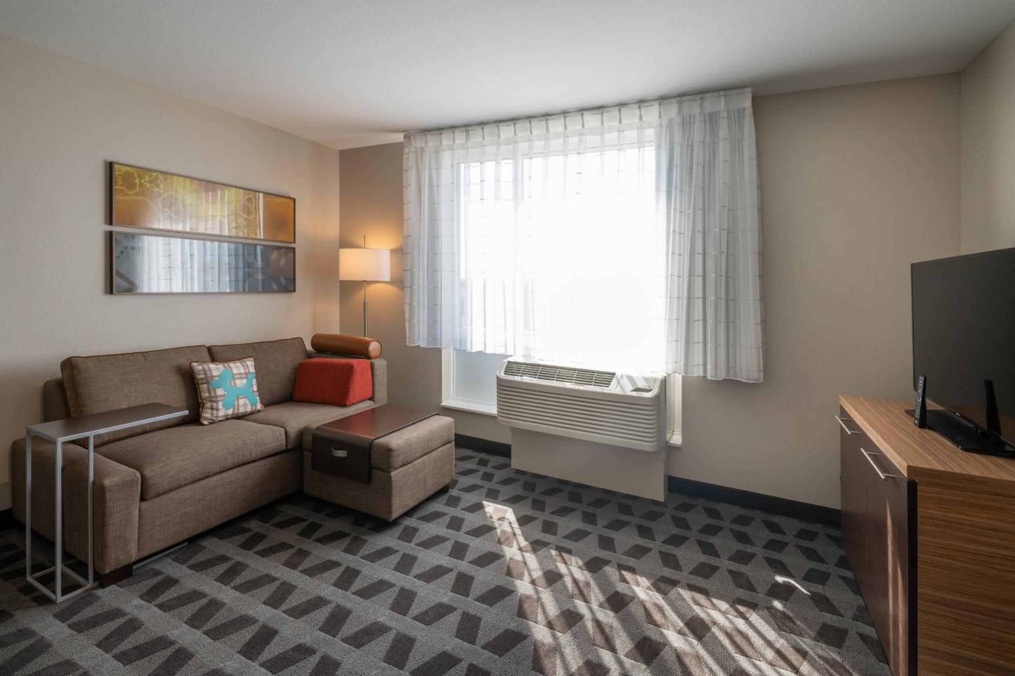 Towneplace Suites By Marriott Milwaukee Oak Creek Exteriör bild