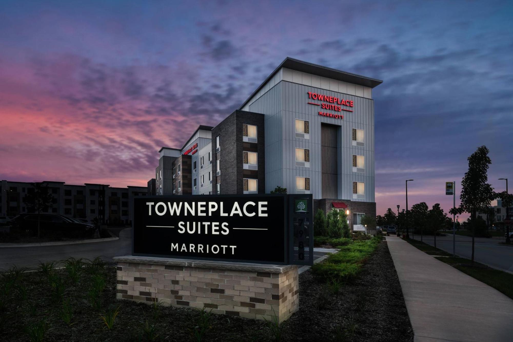 Towneplace Suites By Marriott Milwaukee Oak Creek Exteriör bild
