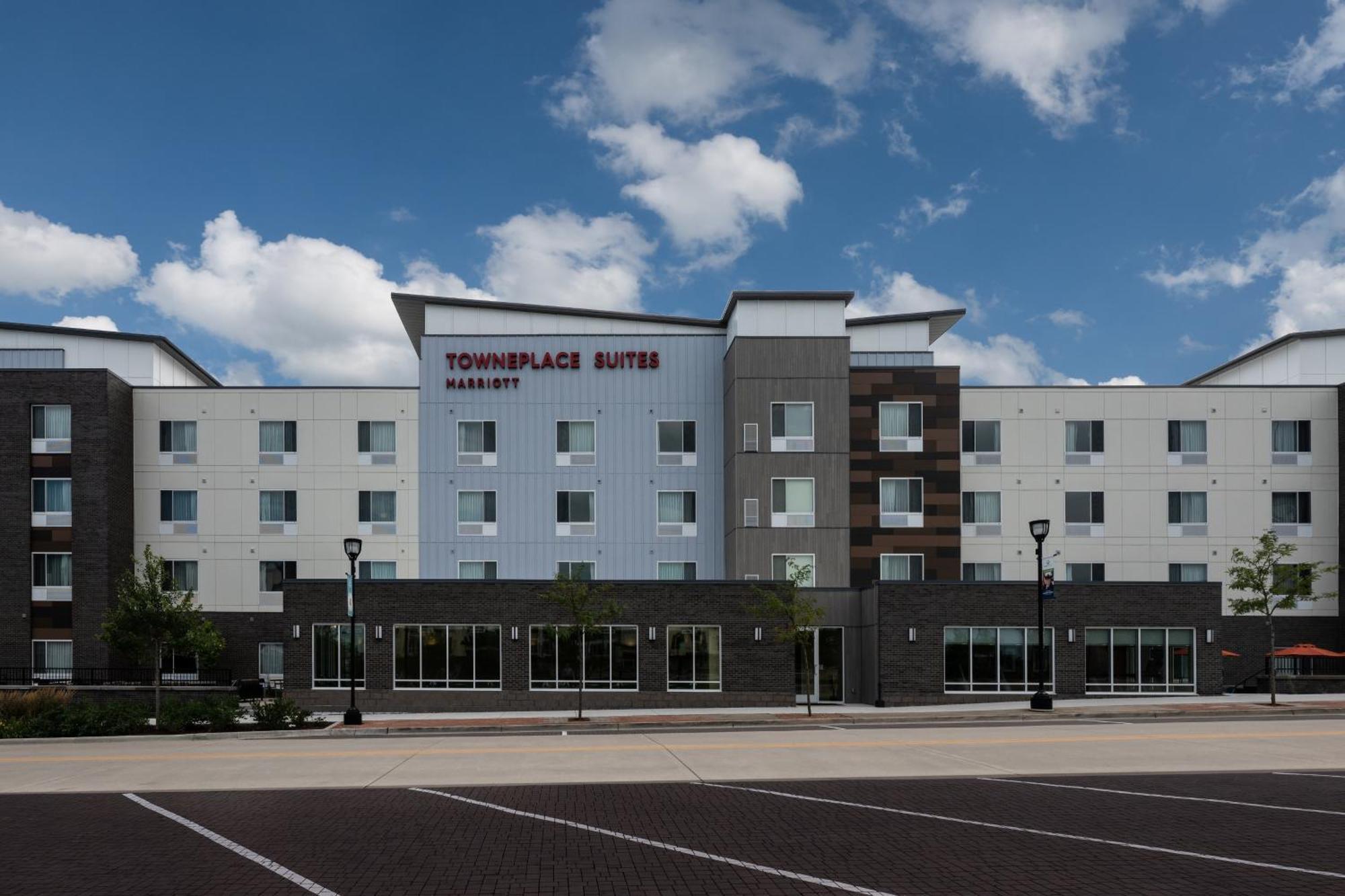 Towneplace Suites By Marriott Milwaukee Oak Creek Exteriör bild